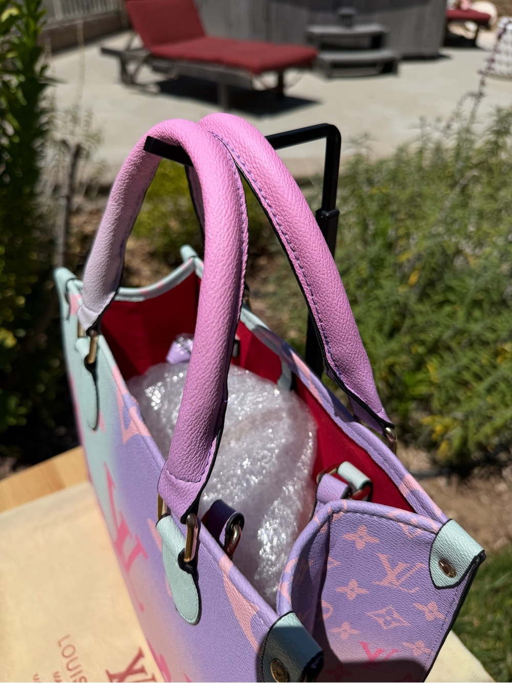 Gradient Monogram Bag - Picture 6 of 12